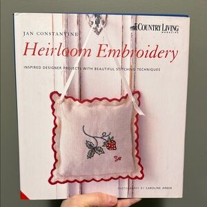 New 2010 Heirloom Embroidery Designer Projects Stitching Techniques Hardcover